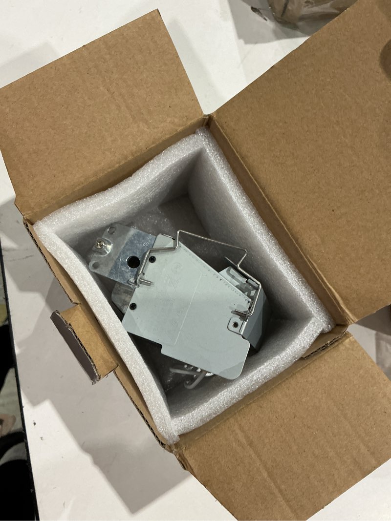Condition photo showing As Is for ctbaier bl-fu195a fu195b fu195c original wick replacement projector lamp bulb for optoma hd142x hd27 dw441 h115 s341 tw342 w340 w341 w345 w355 x341 x345 x355 ds421 ds431 eh331 h114 h183x s321 s331