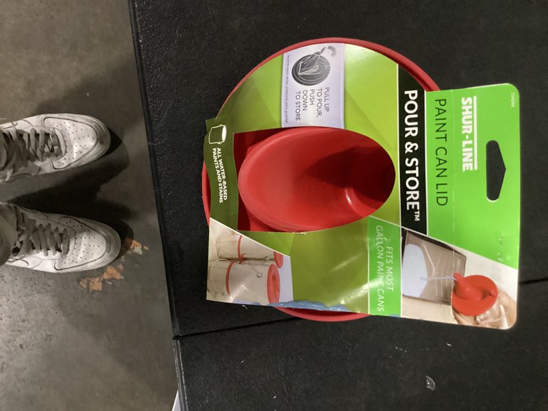 Condition photo showing Good Condition for shur-line pour and store 1-gallon paint can pour spout