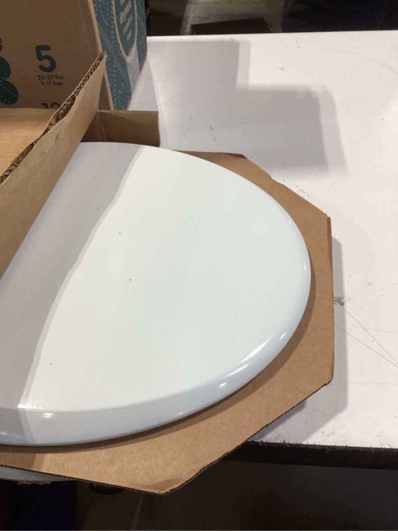 Condition photo showing Good Condition for mayfair cassel slow close toilet seat, easy clean, non slip premium wood seat, easy install, made in usa, round, white round 1 - toilet seat