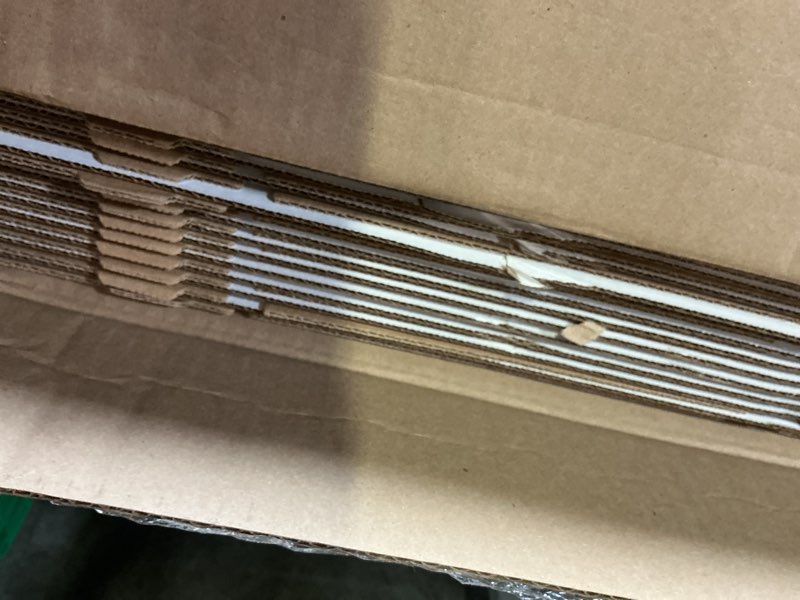 Condition photo showing New/Like New for disposable cardboard pet carrier 12/case | sturdy corrugated cardboard carrier