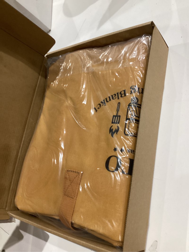 Condition photo showing New/Like New for Expanded Capacity BBQ Blanket for Resting Meat - Waxed Canvas BBQ Blanket with Dual Zippers - Thicker Insulated Aluminum Foil Meat Resting Bag for Longer Lasting Flavor and Juiciness (17 in)