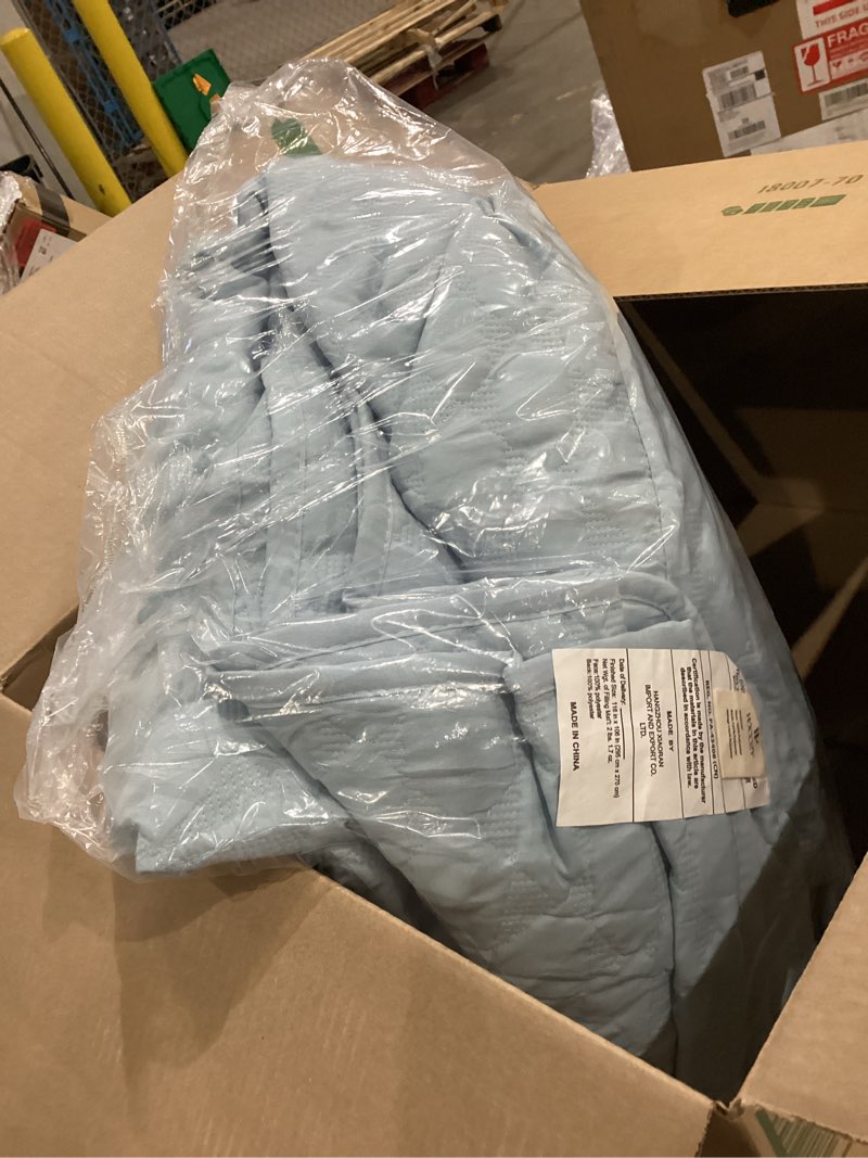 Condition photo showing Good Condition for wdcozy light blue oversized california cal king size quilt bedding set with 2 pillow shams, lightweight soft bedspread coverlet bed cover for all season, 3 pieces, 118x106 inches