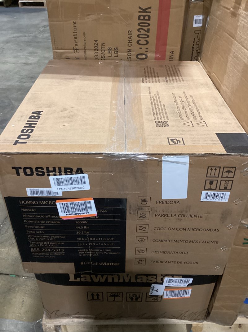 Condition photo showing Good Condition for toshiba air fryer combo 8-in-1 countertop microwave oven, with convection, broil, odor removal mode, 12.4" position memory turntable, child-lock, 1.0 cu.ft, black stainless steel, ml2-ec10sa(bs) air fryer-1.0 cu.ft.