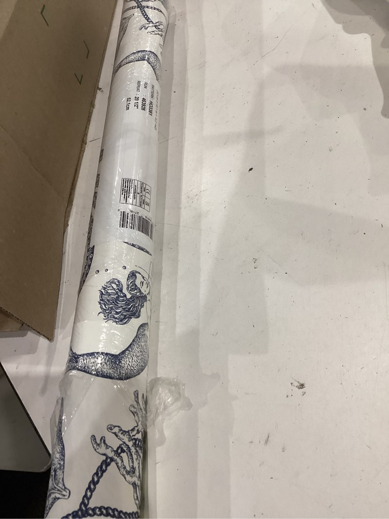 Condition photo showing Good Condition for deep sea toile wallpaper- blue