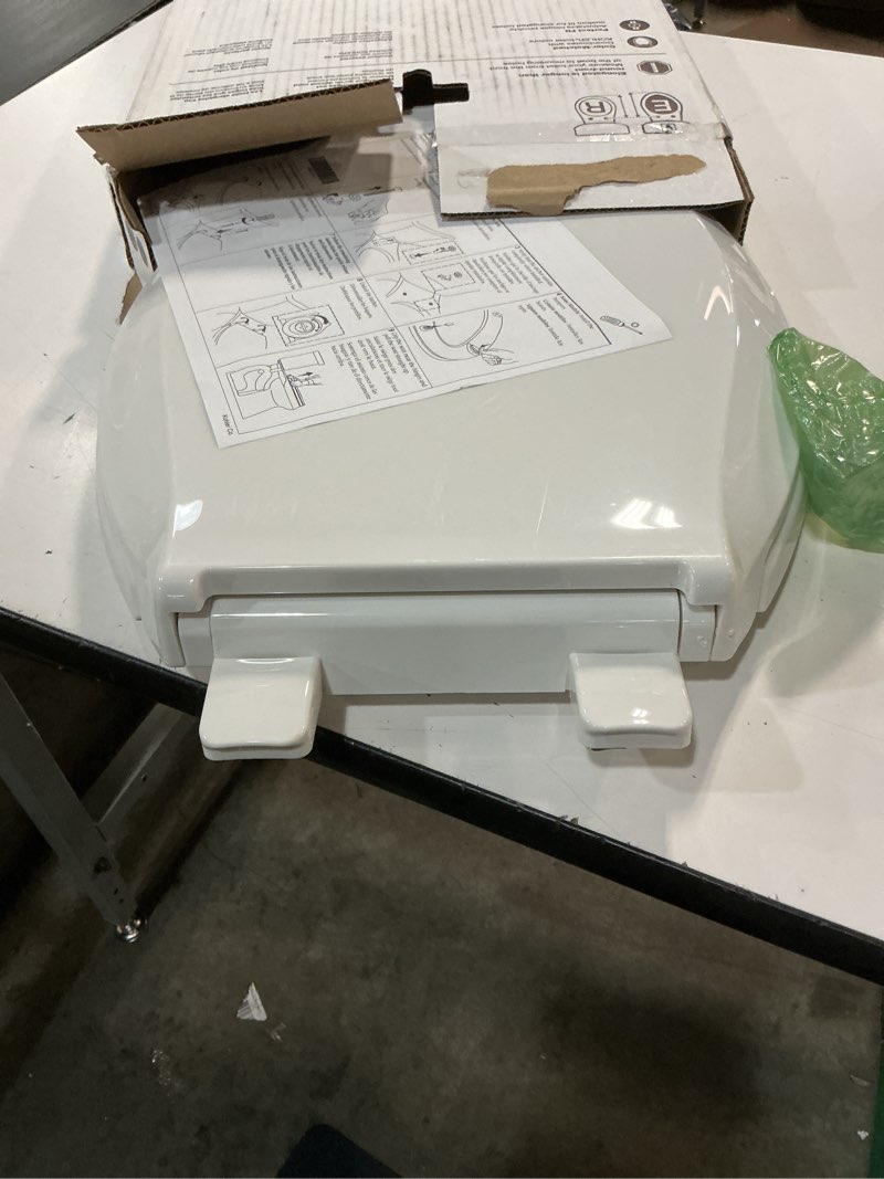 Condition photo showing Good Condition for kohler 4636-rl-0 cachet readylatch elongated toilet seat slow close, soft close toilet seat quiet lid, contoured grip-tight bumpers installation hardware, apartment essentials, white white elongated ready latch