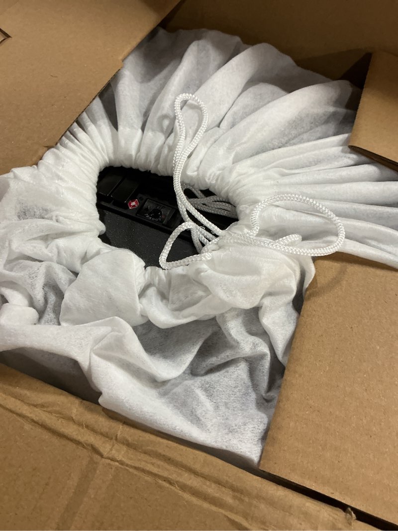 Condition photo showing New/Like New for Expandable Large Check-In Suitcase, Black