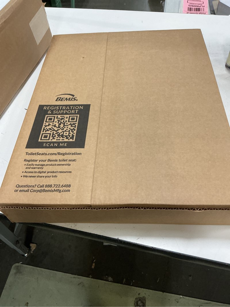 Condition photo showing New/Like New for mayfair linden slow close toilet seat, non slip heavy duty wood, easy install, made in usa, round, white, seats