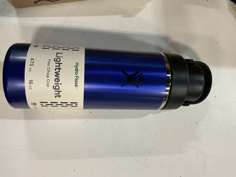 Condition photo showing New/Like New for hydro flask lightweight wide flex chug cap - insulated stainless steel water bottle 16 oz sapphire blue 16 ounces sapphire blue