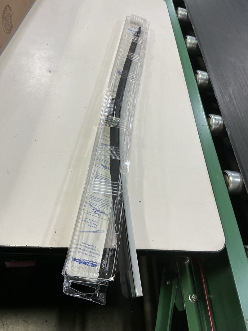 Condition photo showing As Is for acdelco gold 8-92415 (19390086) beam wiper blade, 24.0 in