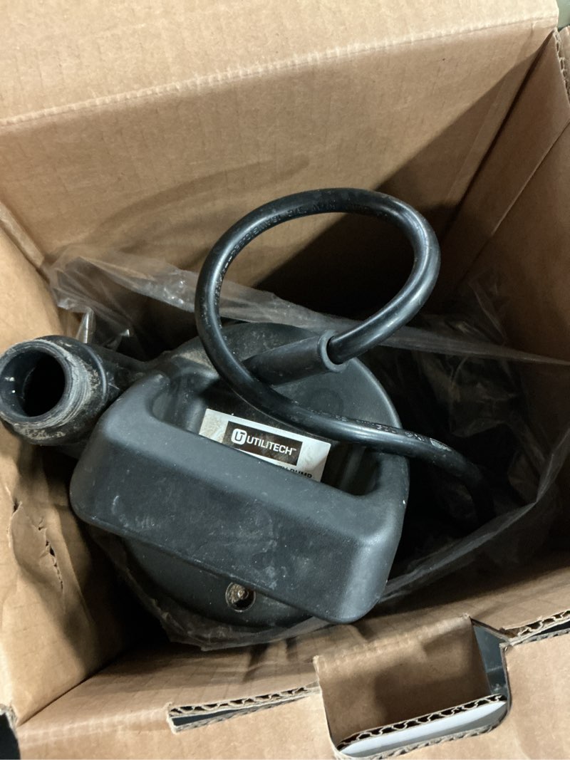 Condition photo showing As Is for utilitech 1/6-hp 115-volt 25-gpm thermoplastic submersible utility pump