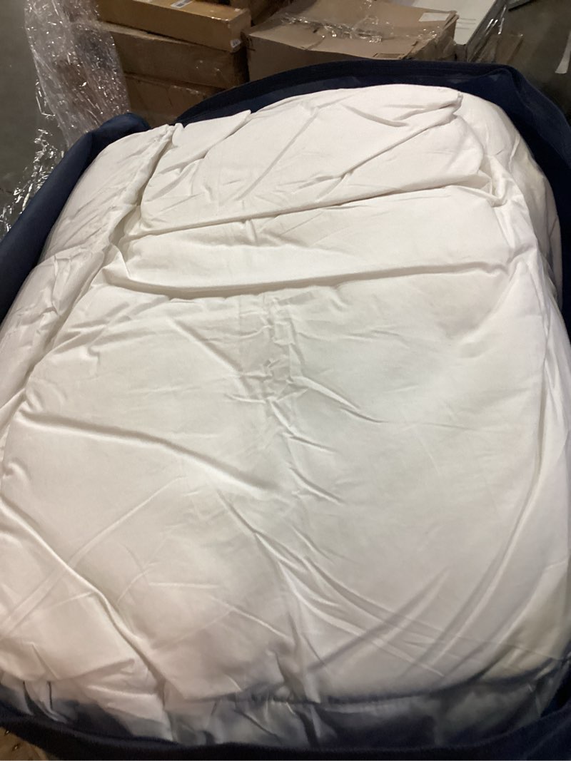 Condition photo showing Good Condition for Serta Goose Feather Down Fiber Cotton Comforter King Size - 100% Cotton Duvet Insert - Hotel Luxury Hypoallergenic Bedding Comforter All Season Medium Warmth 106 x 90 Inch White King All Season