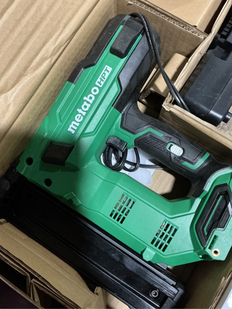 Condition photo showing As Is for missing parts metabo hpt 18-gauge 1/2-in narrow crown finish pneumatic stapler