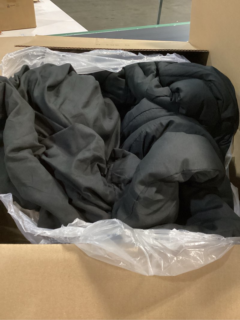 Condition photo showing Good Condition for Love's cabin King Size Comforter Set Black, 7 Pieces King Bed in a Bag, All Season Bedding Sets with 1 Comforter, 1 Flat Sheet, 1 Fitted Sheet, 2 Pillowcase and 2 Pillow Sham King Black