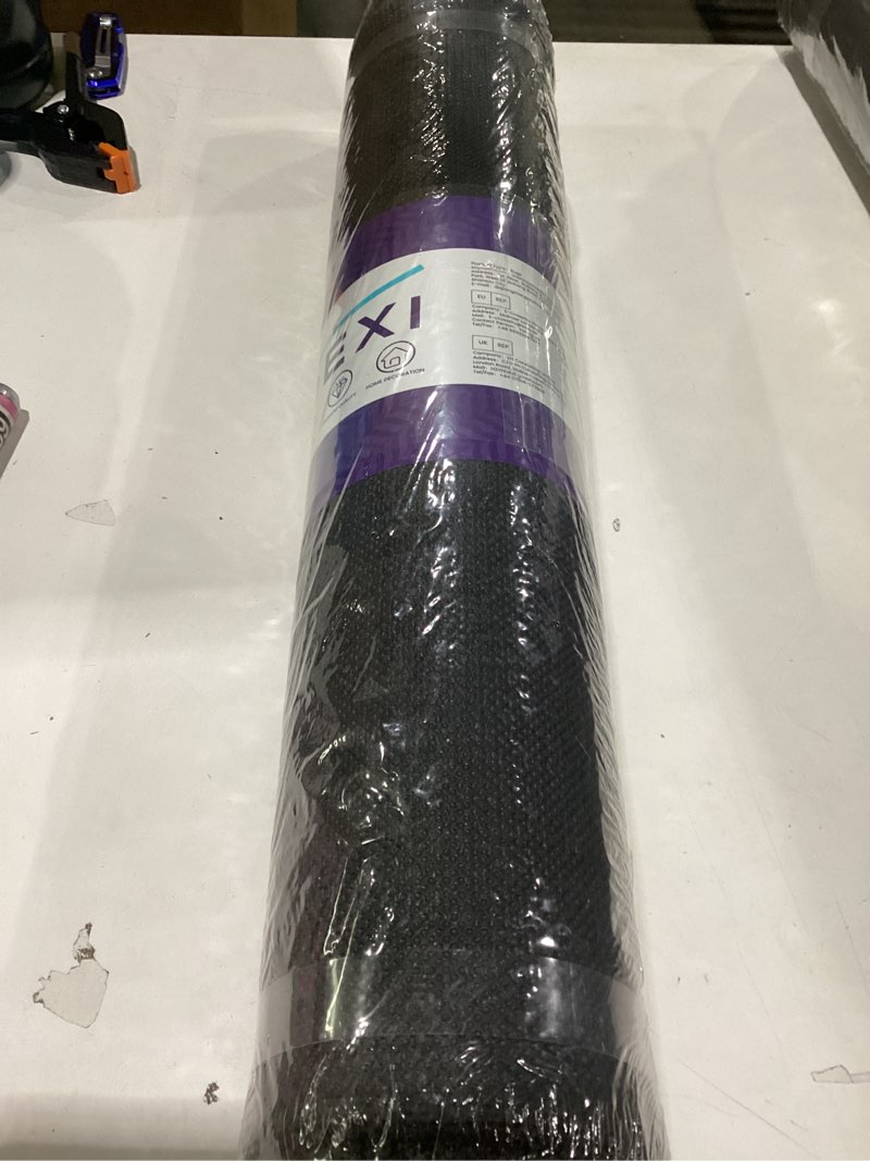 Condition photo showing New/Like New for Similar to stock photo DEXI Christmas Front Door Mat Outside Entrance, 2x3 ft Winter Snowman Welcome Entryway Doormat Dirt Trapper, Heavy Duty Non Slip Entry Mats for Patio Garage Porch Home, Black White 2' x 3' (Rectangular) Black / White