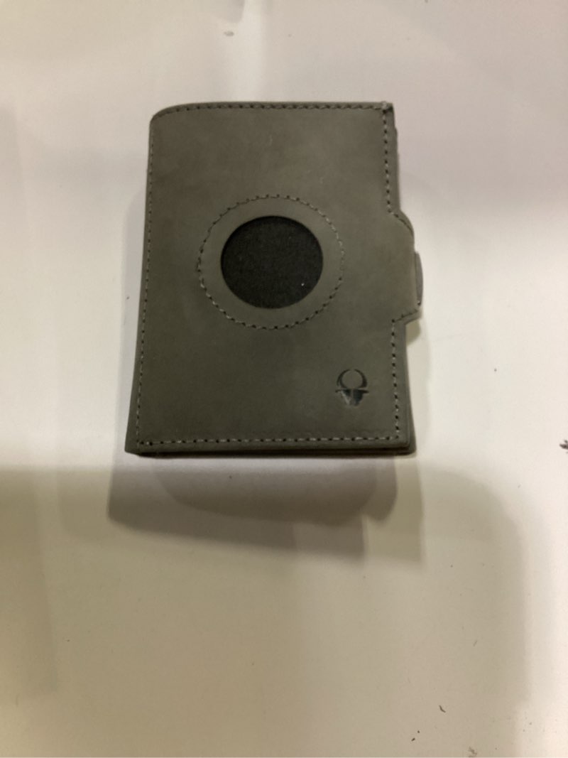 https://lotting-media.assets.bidfta.com/lotting_eb0a4249-cda0-4bd3-8f1f-54a4c1844611