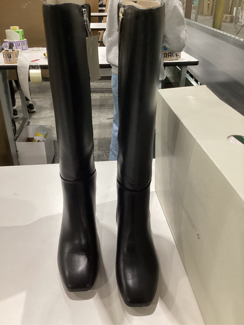 Condition photo showing Good Condition for Bandolino womens Addyson Wde Calf Black Smooth 001 5.5