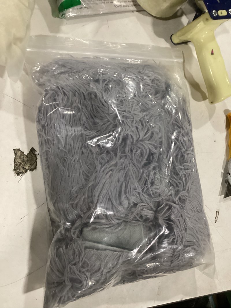 Condition photo showing Good Condition for bathroom rug