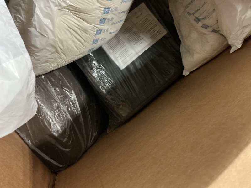 Condition photo showing Good Condition for Similar Tufted Upholstered Parsons Dining Chair Set Fabric Diner Accent Stylish Modern Kitchen Living Room with Button Sturdy Solid Wood Legs