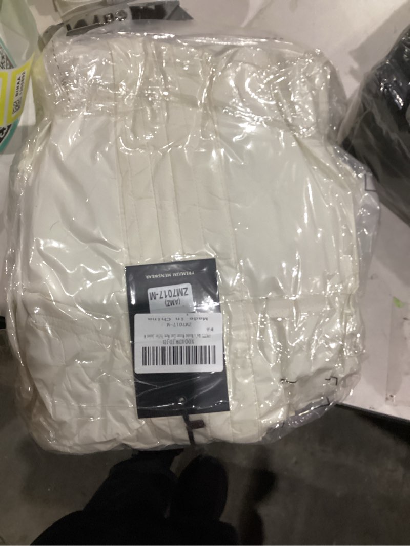Condition photo showing New/Like New for GINGTTO Men's Winter Puffer Jacket with Hood Detatchable Winter Coat Waterproof White Medium