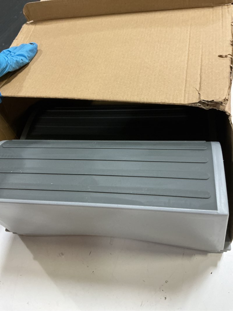 Condition photo showing Good Condition for 6 pack 2-step modular dog ramp