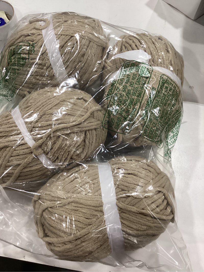 Condition photo showing Good Condition for #6 Super Bulky Blanket Yarn for Crocheting - 4 Skeins(Each 10.5oz/300g, 220yds/201m), Chunky Chenille Thick Plush Big Soft Yarn for Crocheting Knitting Blankets, Khaki Khaki 4 Pack
