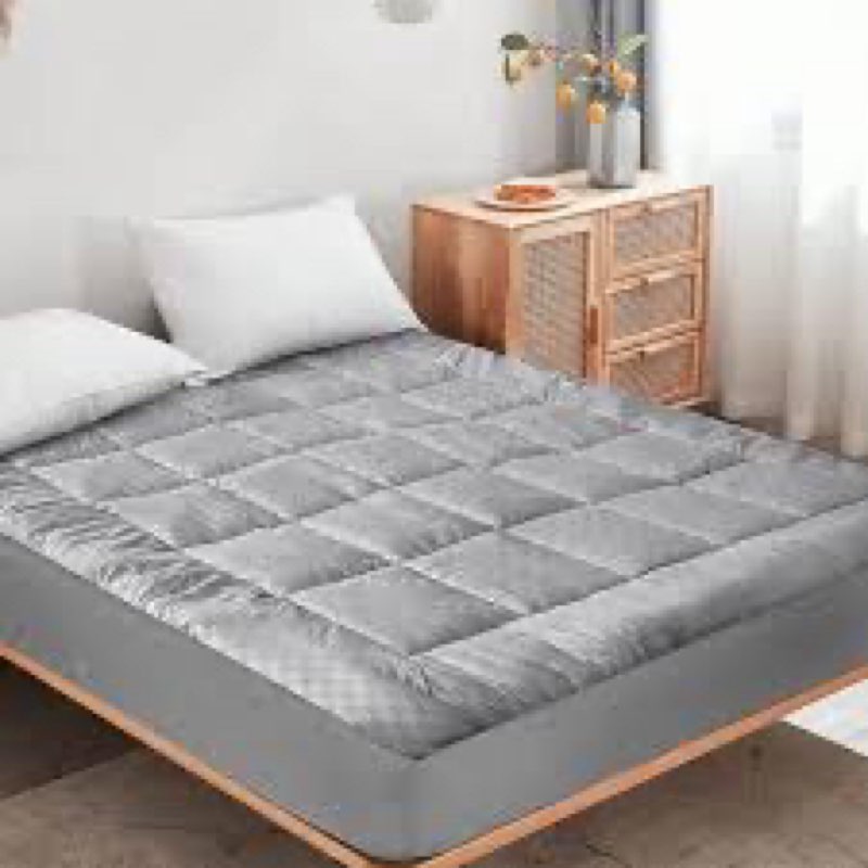 King 78 in. x 80 in. Mattress Topper Microfiber Polyester Knitted Bed Protector Cover Solid Gray Embossed Bedspread Pad ( similar ) Marca bedlore 