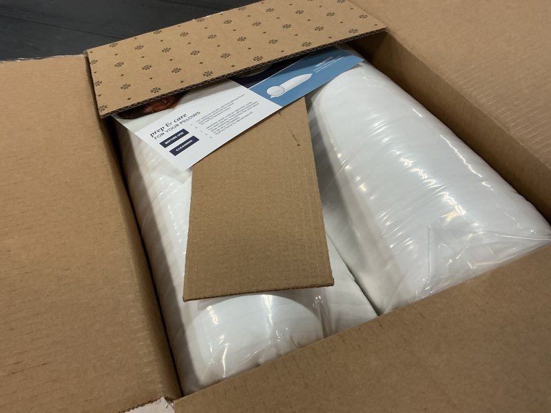Condition photo showing New/Like New for beckham hotel collection bed pillows standard/queen size set of 2 - original soft down alternative pillow for sleeping - soft support for back, stomach or side sleepers queen / standard white