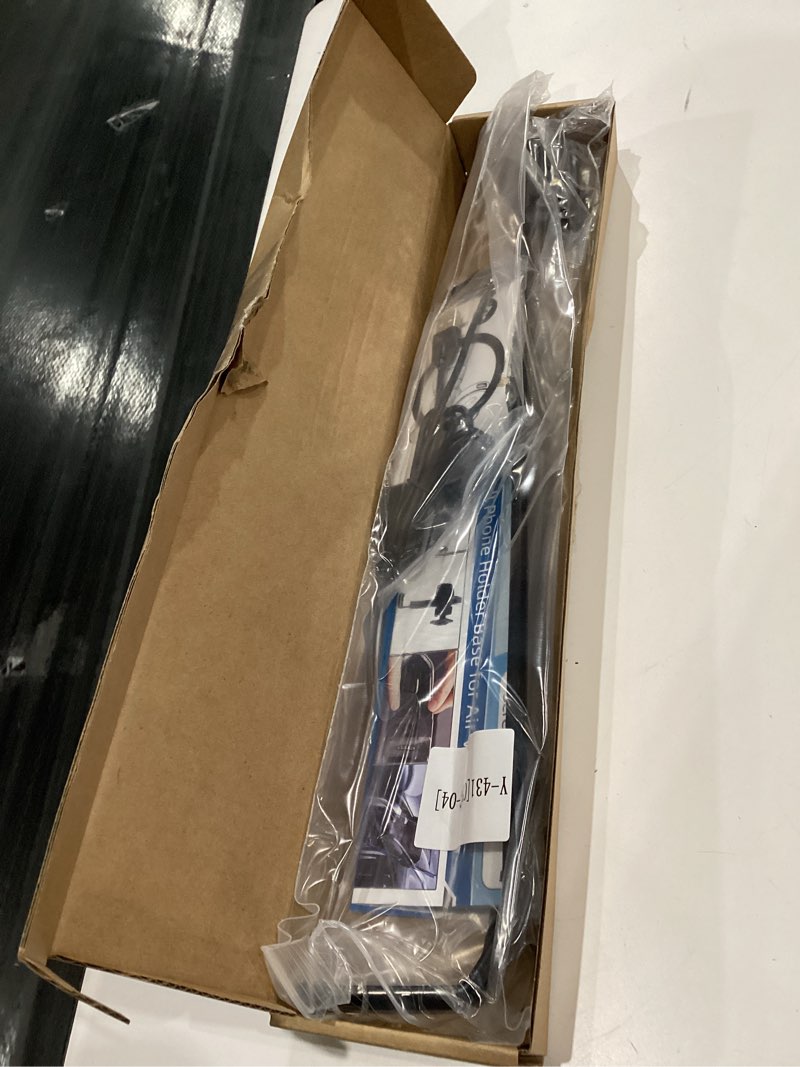 Condition photo showing Good Condition for Car Phone Mount for Chevrolet Silverado 1500/GMC Sierra 1500 2022 2023 2024 2025 Accessories 13.4-Inch Screen Chevy Car Phone Holder Magnetic 15W Fast Wireless Charger 360° Rotation Not Affect Vent Silverado 1500 2022-2025/GMC Sierra 1500 2025 Magsafe+ Wireless Charger