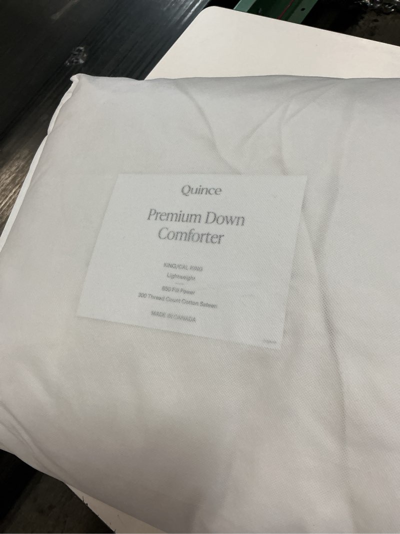 Condition photo showing Good Condition for premium down comforter cal king