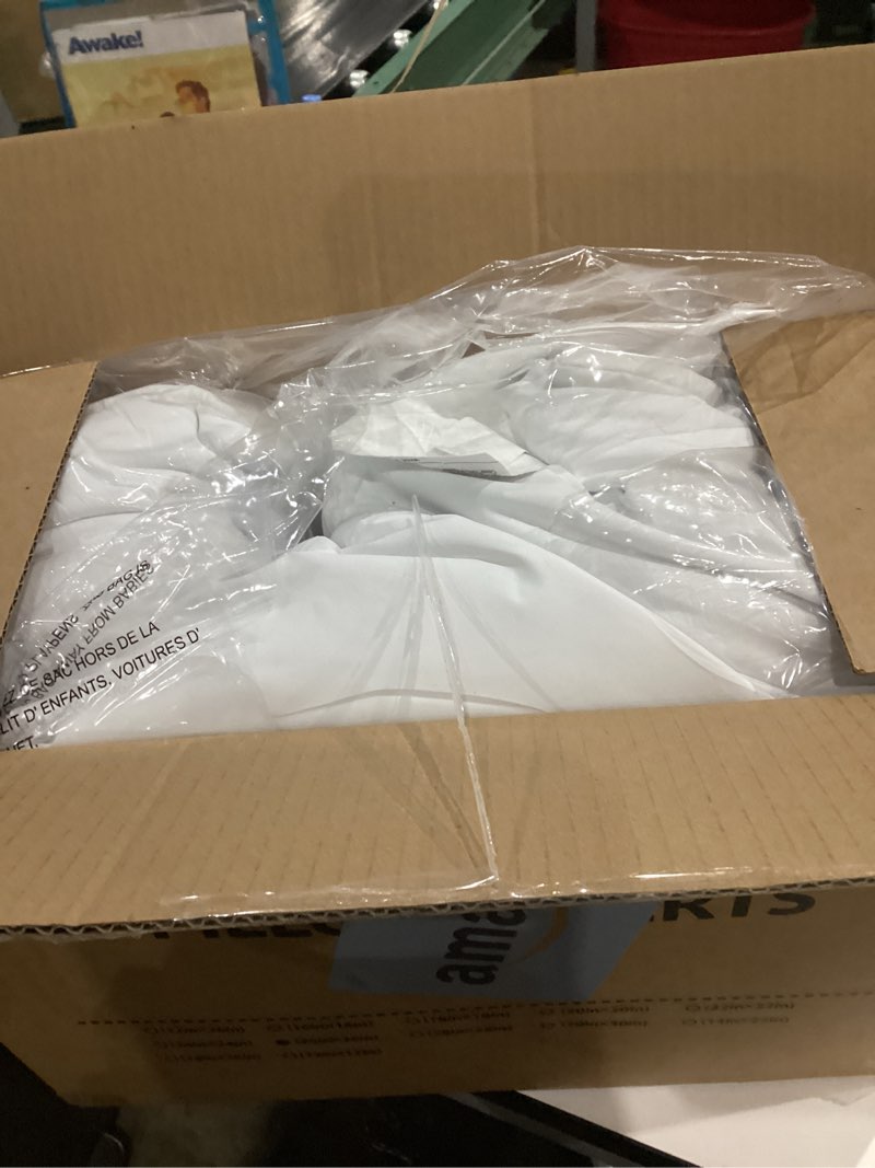 Condition photo showing Good Condition for puredown® Euro Pillow Inserts 26 x 26 (Pack of 2, White), Down Feather Pillow Stuffer, Premium White Pillows for Bed, Couch, and Cushion 26x26 Inch 2