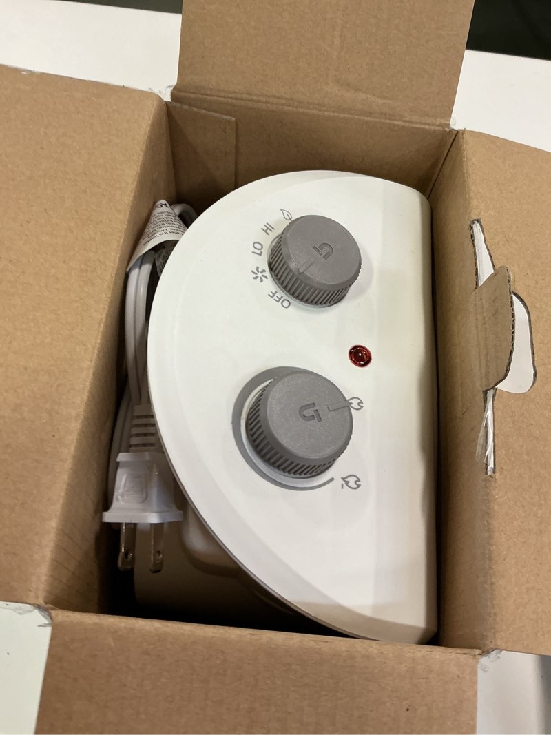 Condition photo showing Good Condition for Utilitech fan-forced heater 5228416