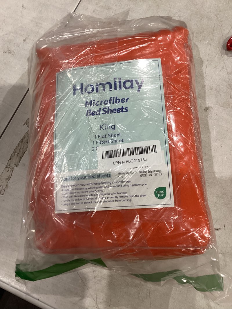Condition photo showing New/Like New for King Size Terracotta Bed Sheet Set - 4 Piece Soft Microfiber Sheets with Deep Pockets, Cooling Technology, and Wrinkle-Free Pillowcase. Hotel-Quality, Durable Bedding, Bright Orange Bright Orange King