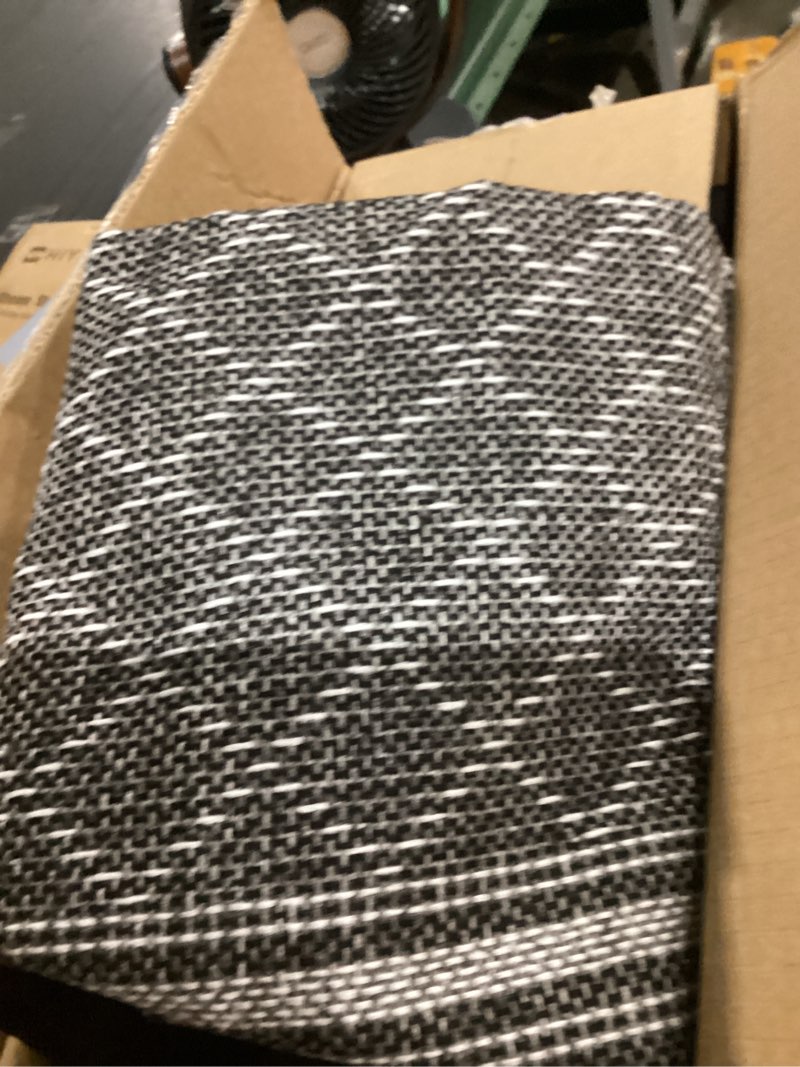 Condition photo showing Good Condition for Road Comforts Baja Blanket Seat Covers Gray Diamond Bucket Seat Covers Low Back Full Set - Jacquard Fabric, Airbag Compatible, Universal Fits for Most Cars, Truck, SUV, Vans Full Set Grey