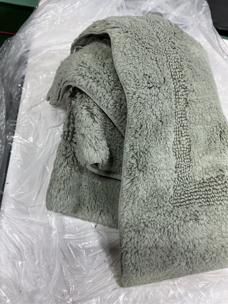 Condition photo showing Good Condition for turkish cotton non-slip bath rug, 24"x40", sage