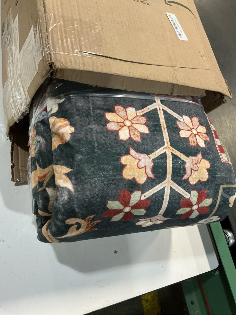 Condition photo showing New/Like New for yj.gwl area rugs for living room 8x10 machine washable rugs, non slip floral vintage rug indoor carpet, stain resistant large rug for bedroom dining room, red green red green 8' x 10' (rectangular)