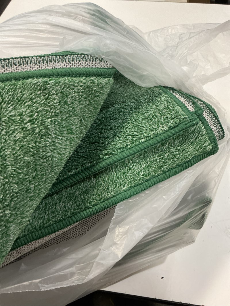 Condition photo showing Good Condition for finre?c 6x9 washable area rugs for bedroom living room, low pile thin rug solid color, non-slip carpet indoor for home decor (green) green 6' x 9' (rectangular)