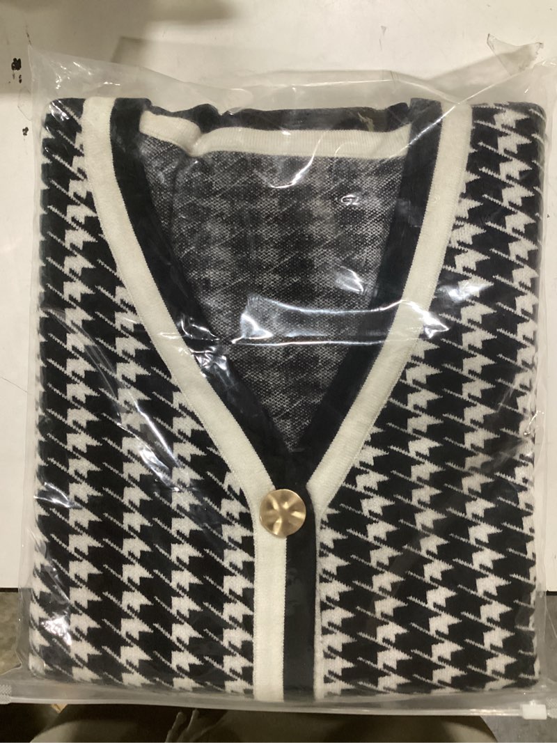 Condition photo showing New/Like New for Women's Houndstooth Knit Cardigan Sweater V-Neck Button-Down Jacket with Pockets Small Black