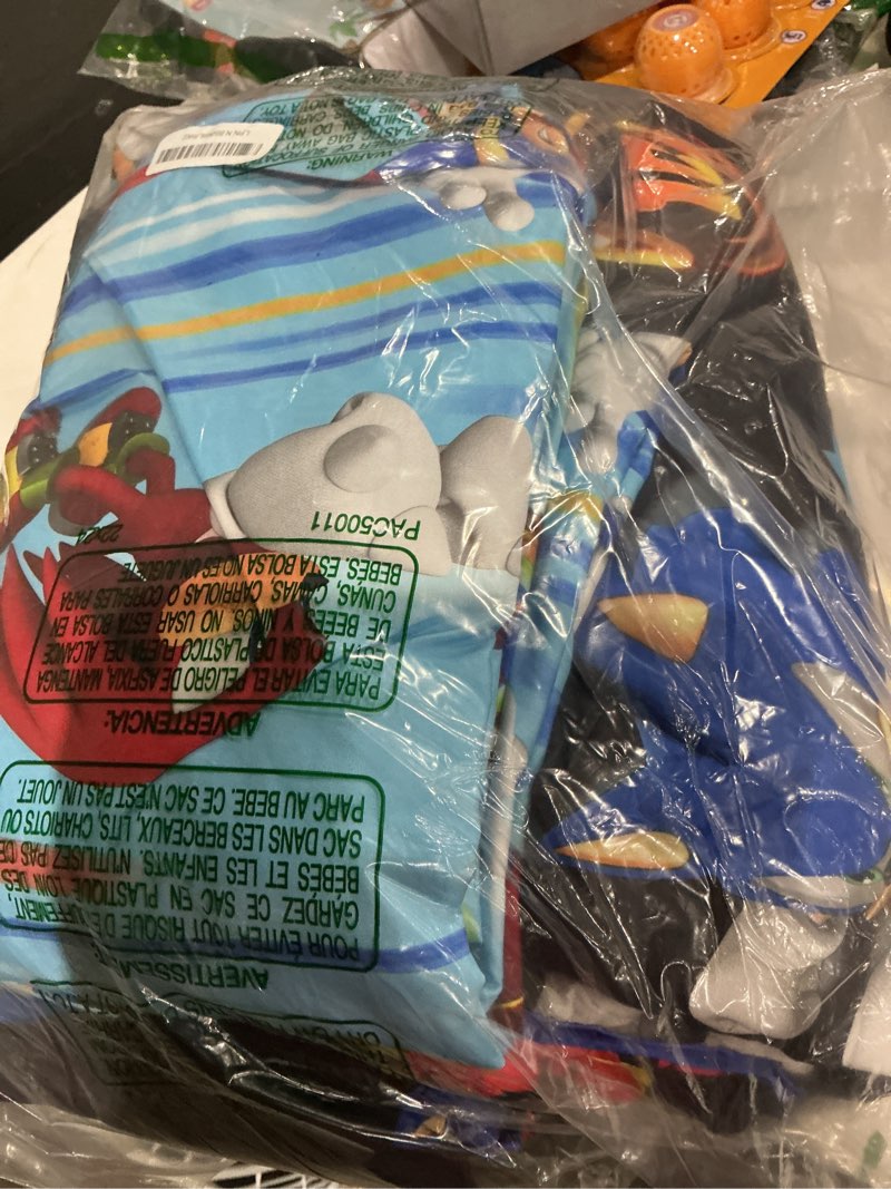 Condition photo showing Good Condition for franco sonic the hedgehog 3 movie kids bedding super soft comforter and sheet set, 5 piece full size, (officially licensed product) full sonic the hedgehog 3