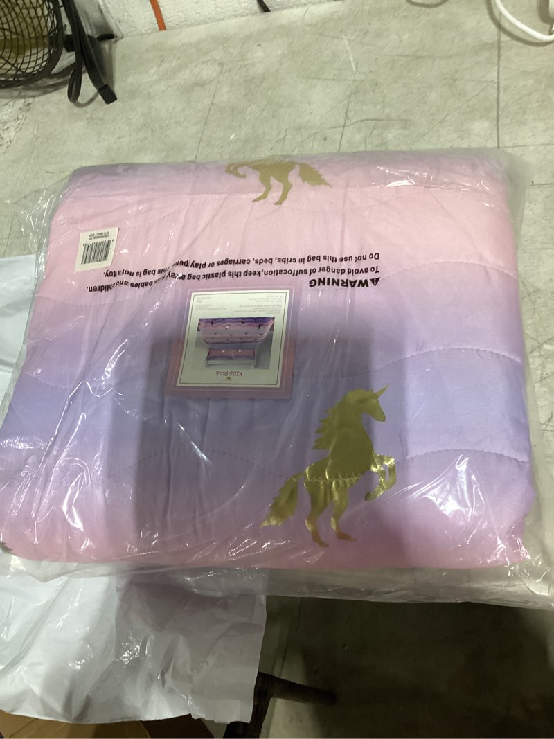 Condition photo showing As Is for tadpoles girls unicorn quilt set  full size  pink  purple  metallic gold