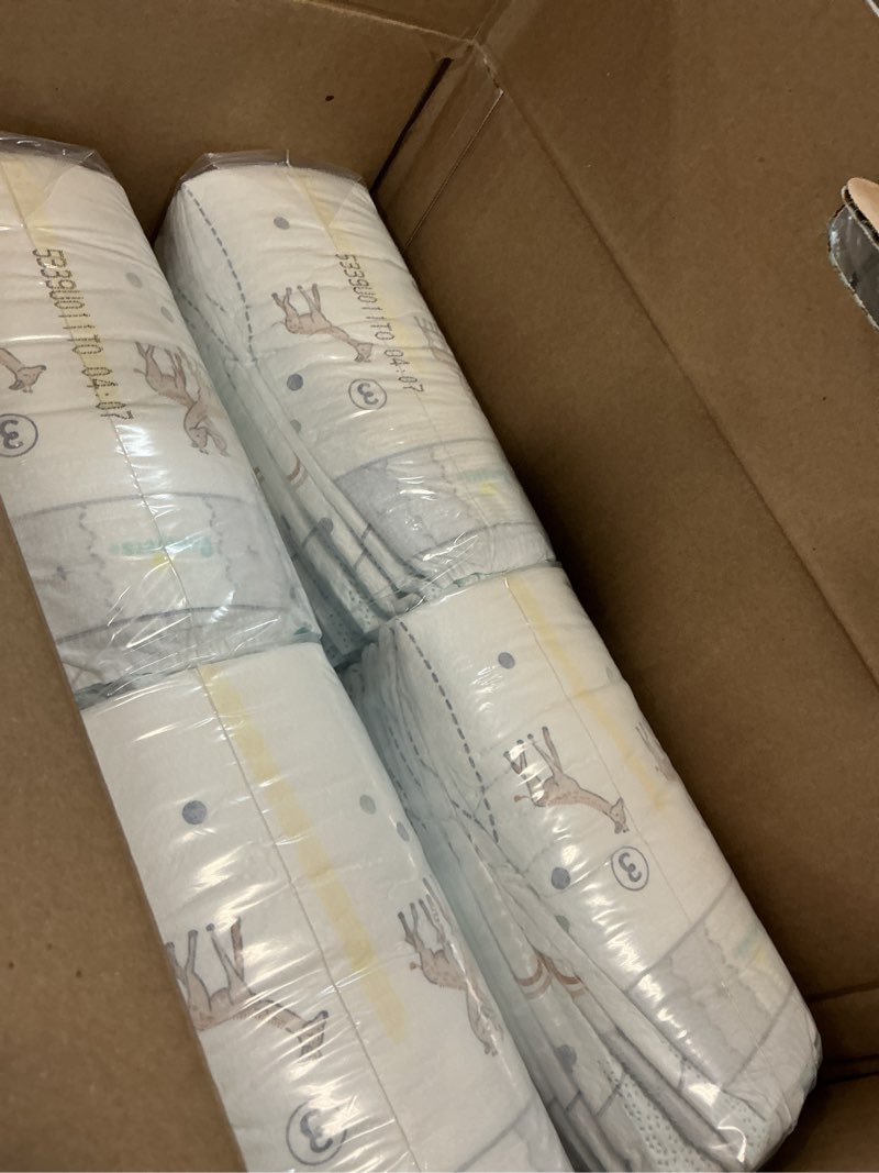 Condition photo showing Good Condition for Pampers Swaddlers Diapers, Size 3 (13-26 lbs), 136 Count, Absorbent, Keeps Baby Dry and Comfortable, Skin Safe Disposable Baby Diaper (Packaging May Vary) Size 3 136