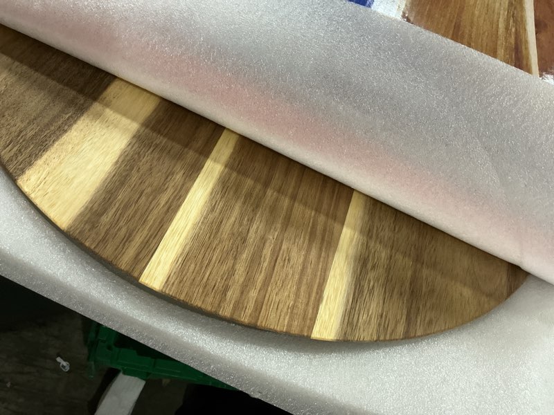 Condition photo showing New/Like New for KitchenStar 16-Inch Acacia Wood Pizza Peel – Extra Large Wooden Cutting & Serving Board with Handle – Natural Oil Finish – Ideal Pizza Oven Accessory for Easy Sliding & Prep 16 inch Wood