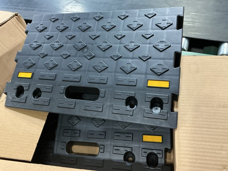 Condition photo showing Good Condition for 4" high 2 pcs portable car curb driveway ramps, heavy duty plastic threshold ramp for wheelchair, steps, bikes, motorcycles, load capacity 6600 lbs