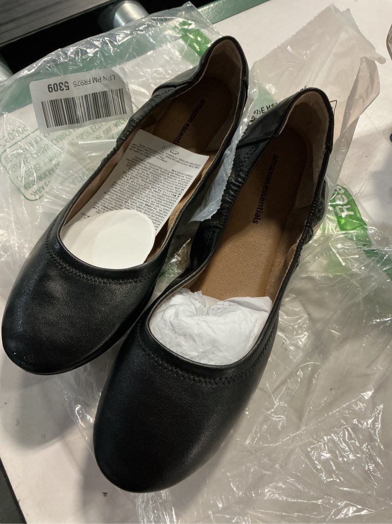 Condition photo showing Good Condition for amazon essentials women's belice comfortable slip-on ballet flats shoes 10 black faux leather