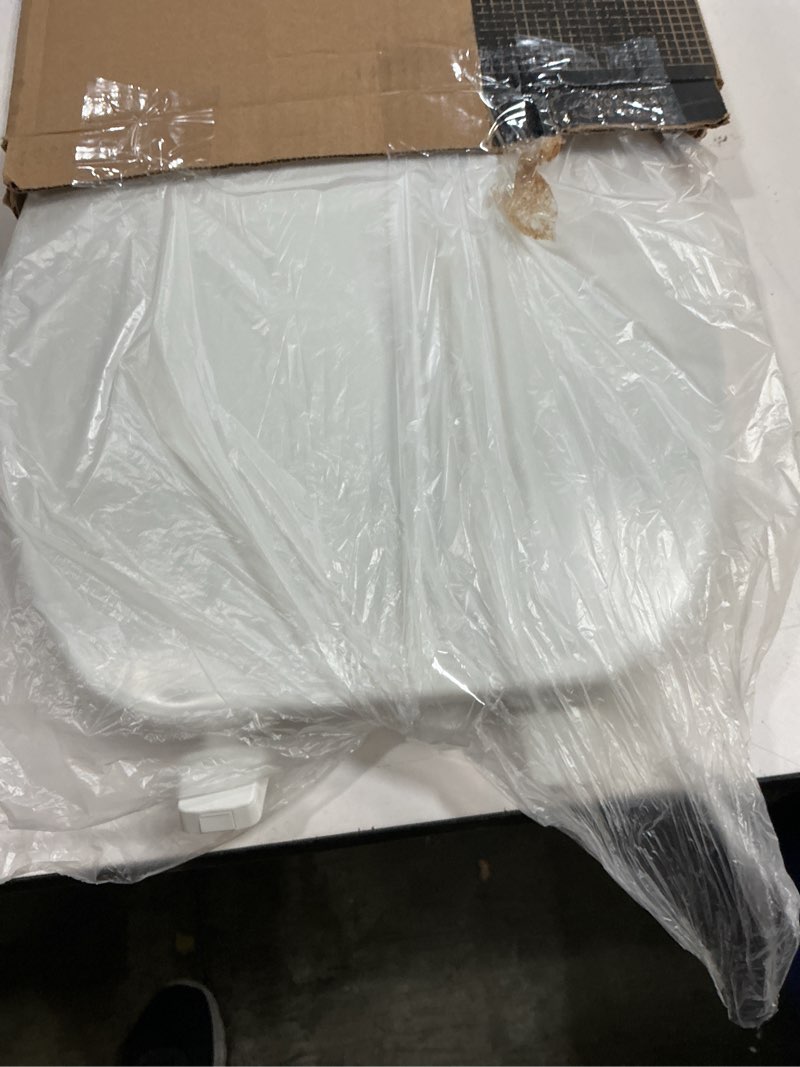 Condition photo showing New/Like New for bemis 170 durable plastic toilet seat, elongated, white