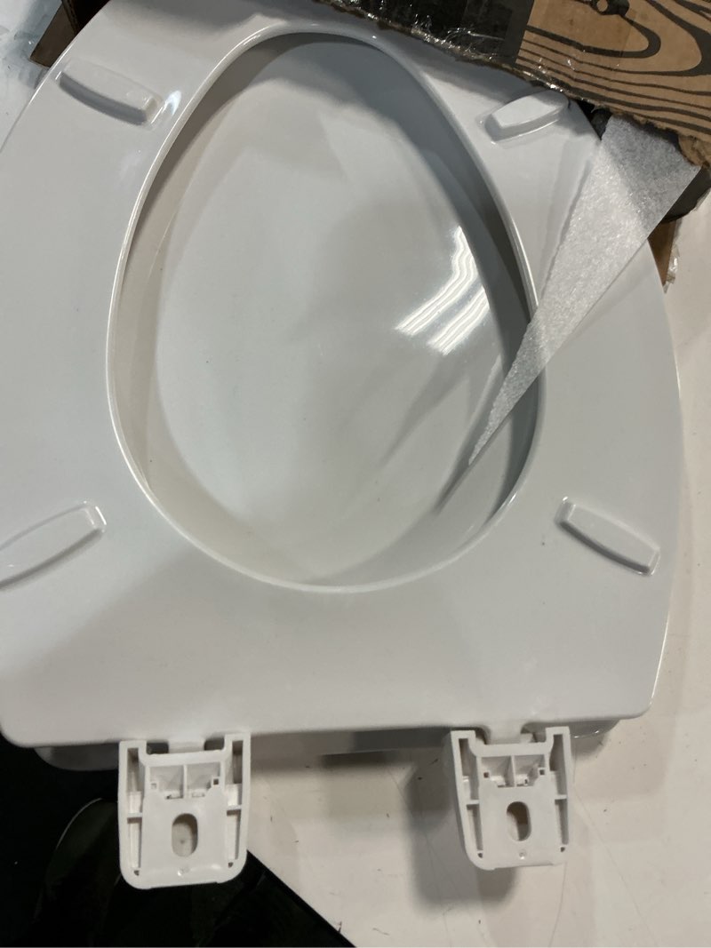 Condition photo showing Good Condition for centoco elongated toilet seat, heavy-duty wood core with plastic scratch-resistant finish, made in the usa, 900-001, white white standard elongated