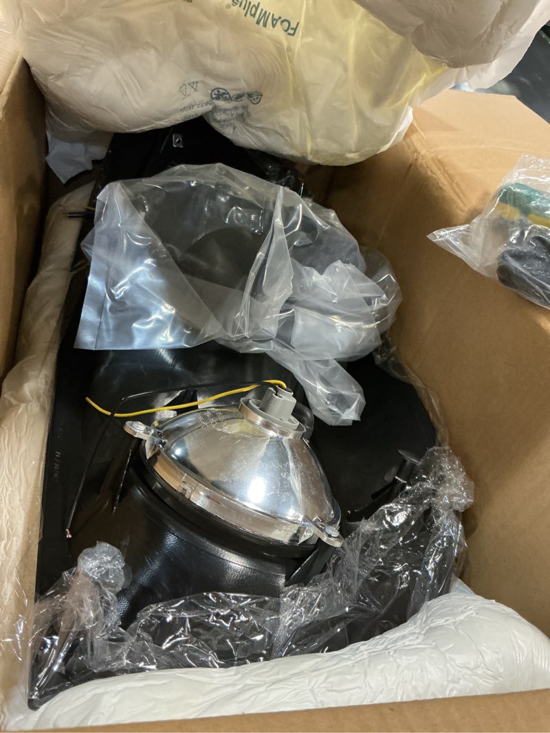 Condition photo showing New/Like New for avsty headlights assembly for freightliner century 2004 2005 2006 2007 2008 2009 2010 2011 2012 2013 2014 2015 headlamp(black)