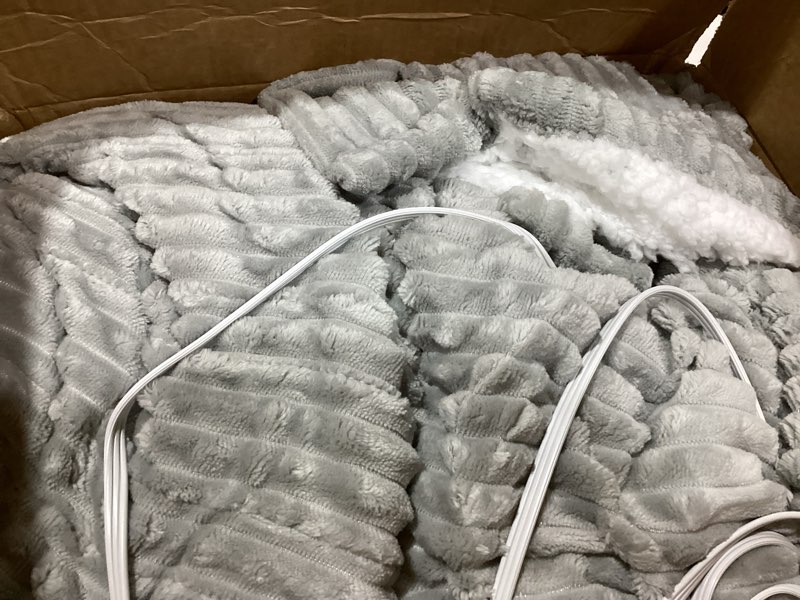 Condition photo showing New/Like New for bedsure gentlesoft electric blanket twin - soft ribbed flannel heated blanket, heating with 10 time settings, 6 heat settings, and 8 hrs timer auto shut off, gifts for grandma (62"x84", light grey) 02 - harbor mist twin