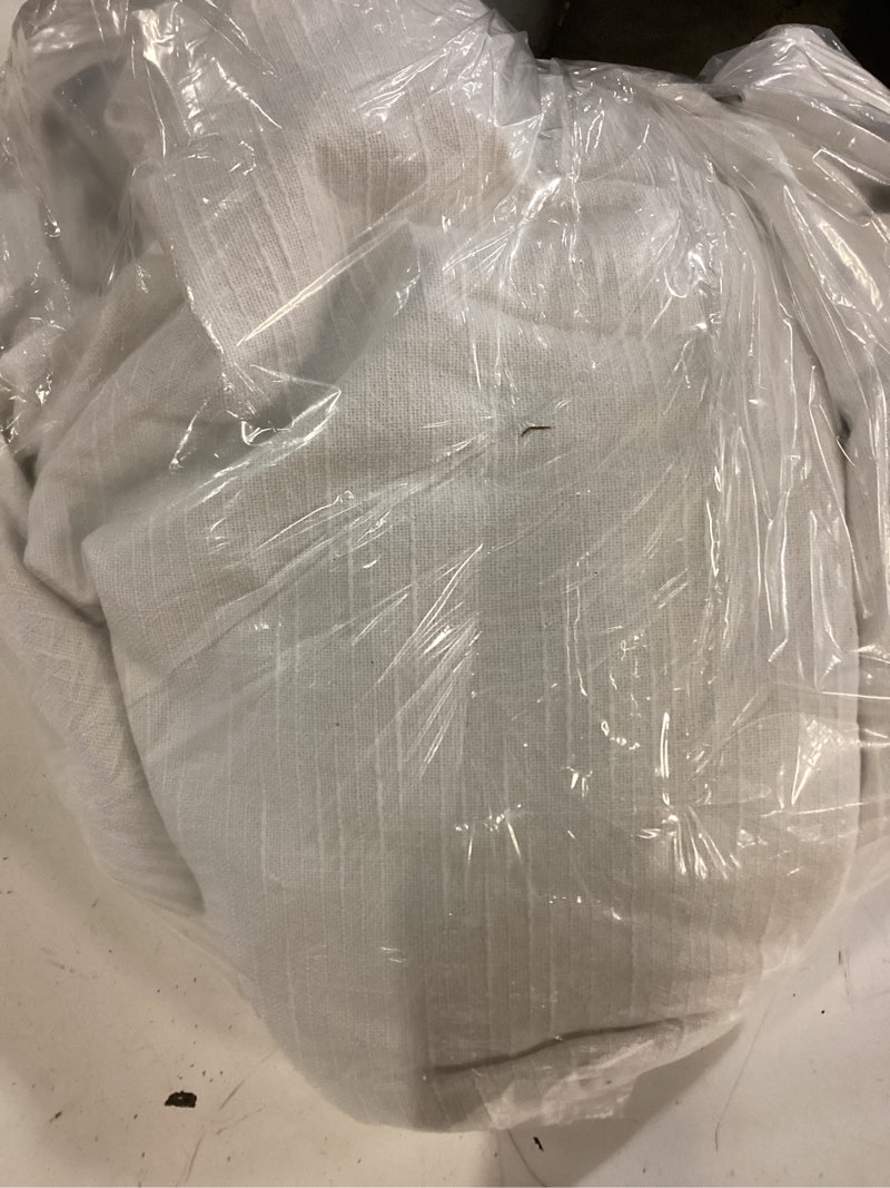 Condition photo showing Good Condition for silk flat sheet