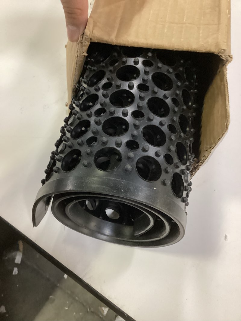 Condition photo showing Good Condition for Outdoor Rubber Mat Kitchen Anti-Fatigue Floor Mats (24" x 36") Restaurant Bar Floor Mat New Rubber Non Slip Drainage Mat Black 36"L x 24"W x 0.4"Th