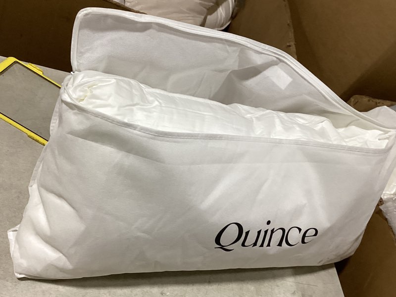 quince premium down alternative pillow king soft/medium